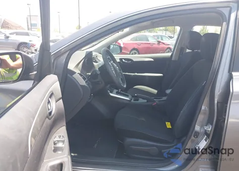 2017 Nissan Sentra S z USA, uszkodzony, nr VIN 3N1AB7AP7HY360633